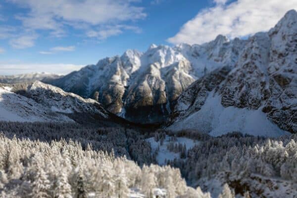 Yöpymispaikat Slovenian Julian Alpeilla - Lopullinen opas